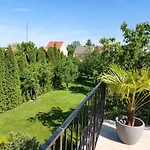 Апартаменты Violetta Vendeghaz *
