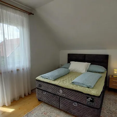 Violetta Appartement *