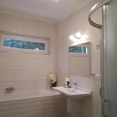 Violetta Vendeghaz *