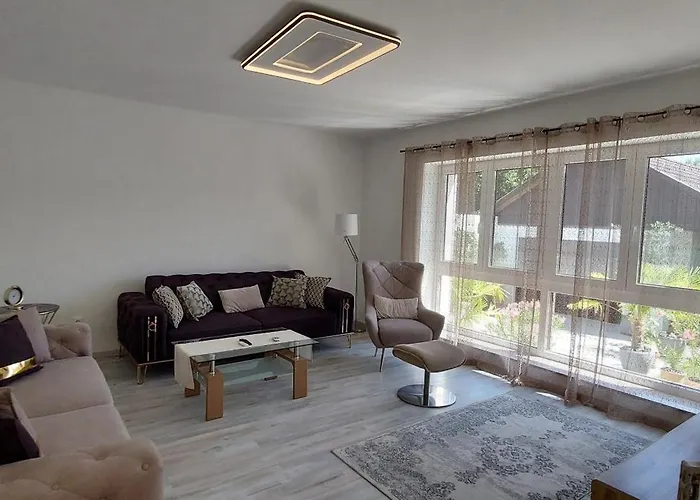 维奥莱塔文德汉斯公寓 *