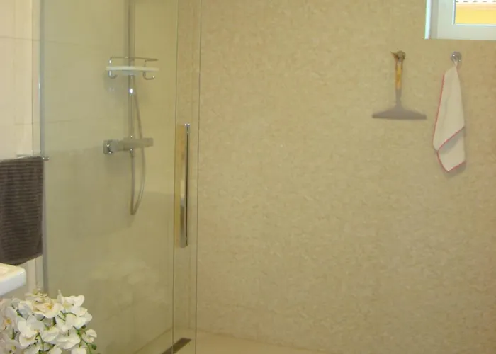 维奥莱塔文德汉斯公寓 * 凯斯特海伊